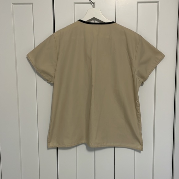 Dickies scrub top - Picture 2 of 3